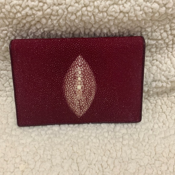 Stingray Wallet - Picture 1 of 6